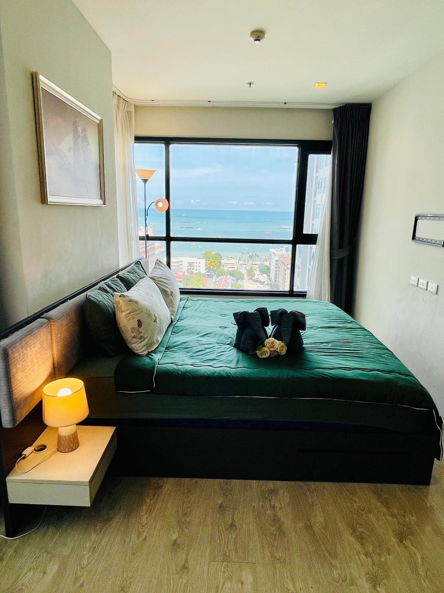 The Base Condo 2 Bed 2 Bath By Pupu Pattaya Exterior photo