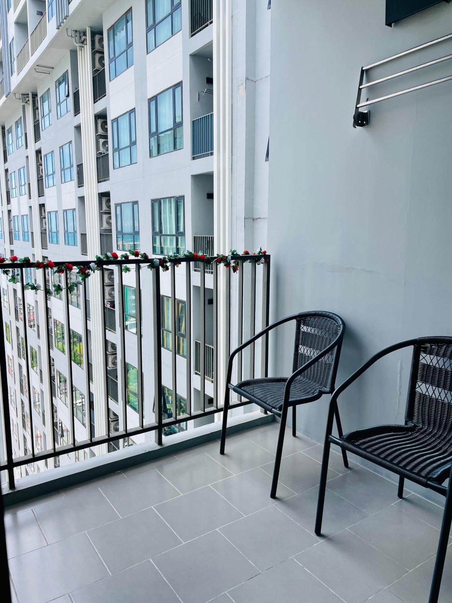 The Base Condo 2 Bed 2 Bath By Pupu Pattaya Exterior photo