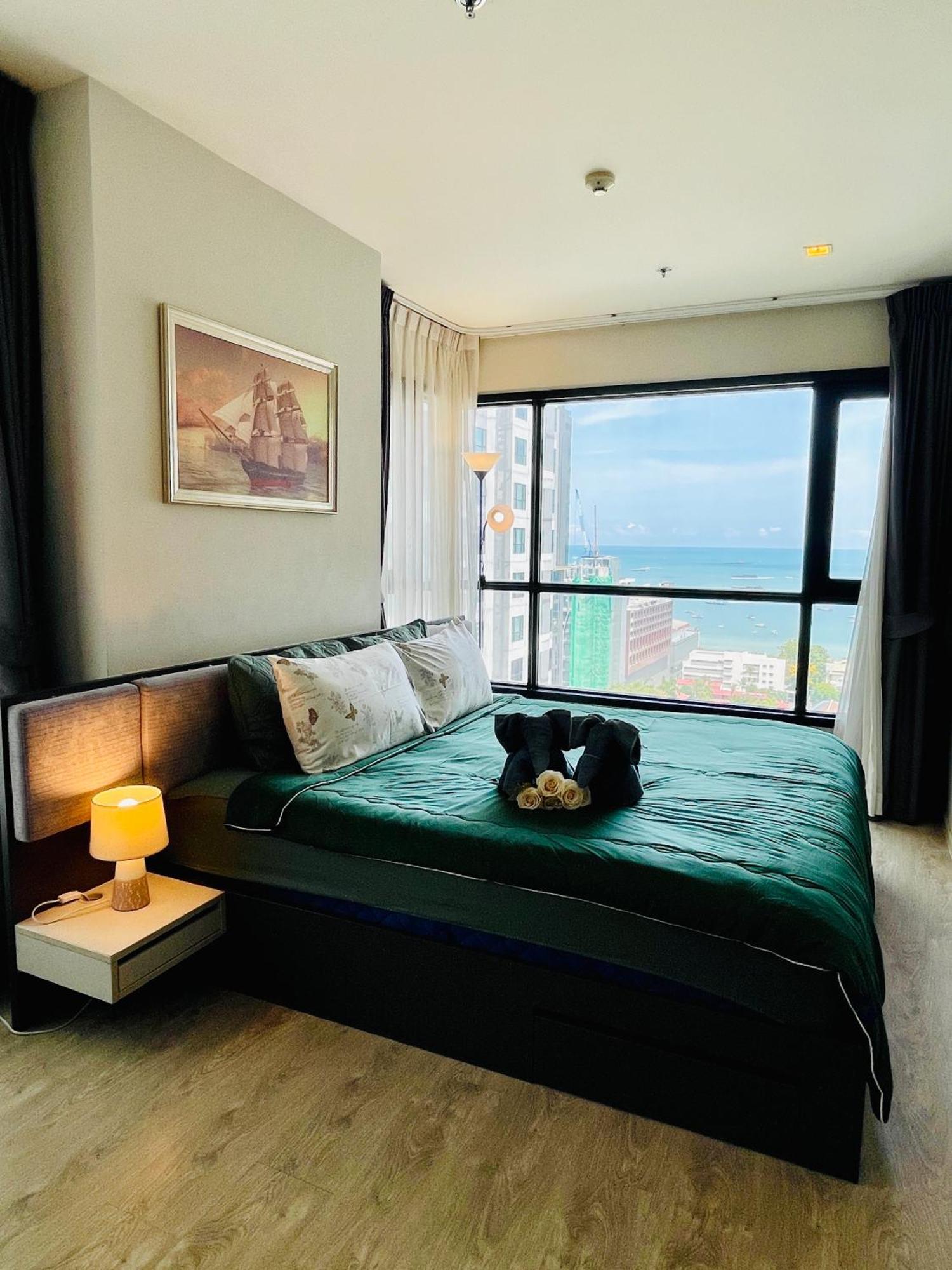 The Base Condo 2 Bed 2 Bath By Pupu Pattaya Exterior photo